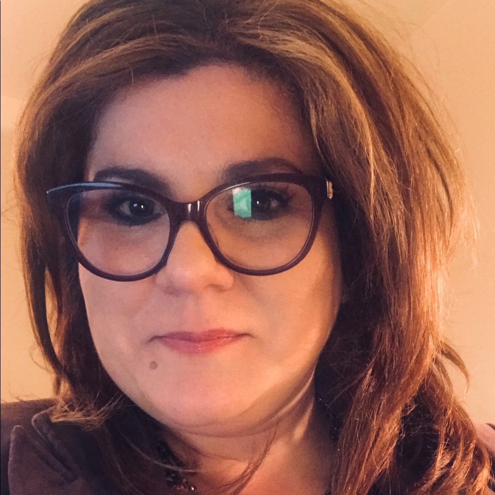 Meet your Posher, Vivian